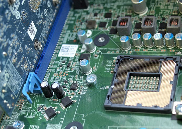 RF circuit board